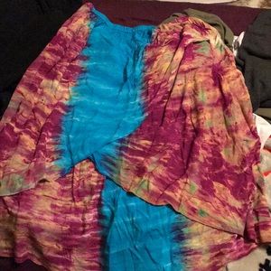 Tye-due high-low skirt